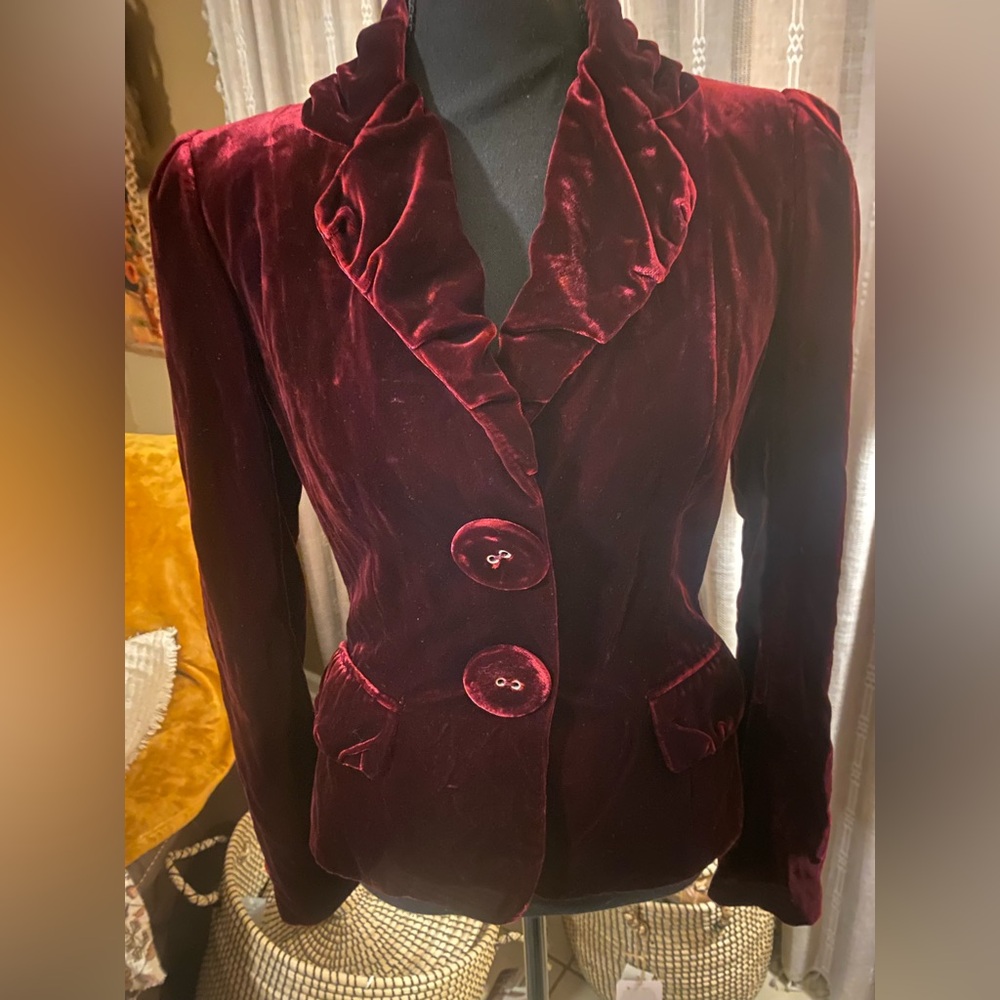 D&G Elegant Velvet Burgundy Jacket